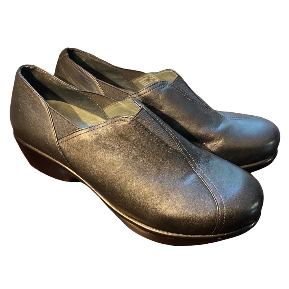 Dansko Arden black leather slip-on comfort clogs